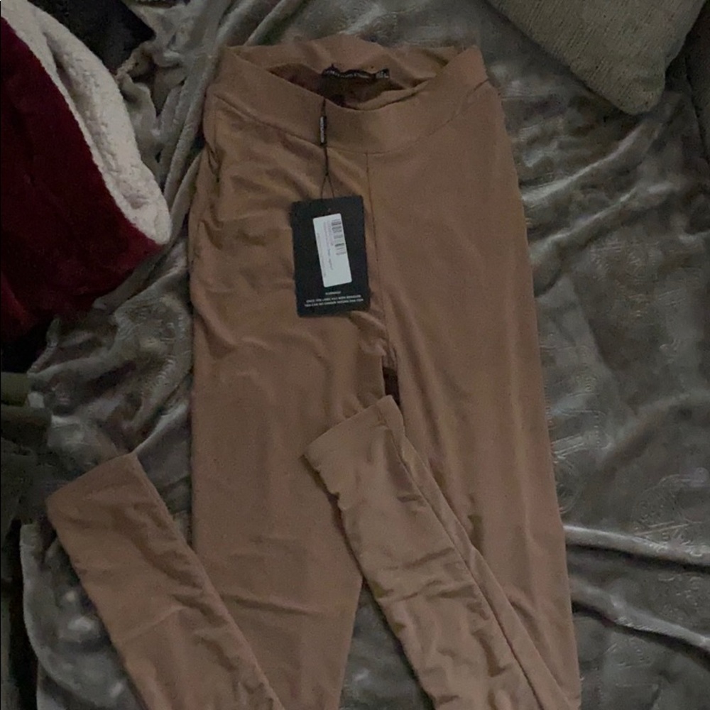 Pretty Little Thing light brown/tan leggings